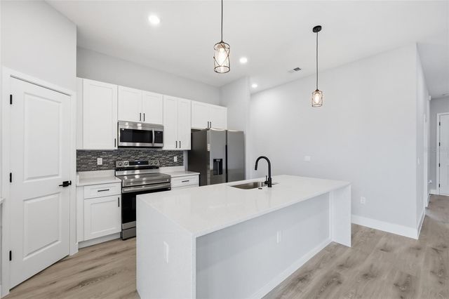 13975 SW 27TH COURT ROAD, Ocala, FL 34473