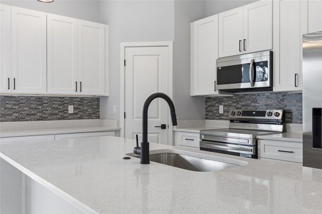 13975 SW 27TH COURT ROAD, Ocala, FL 34473