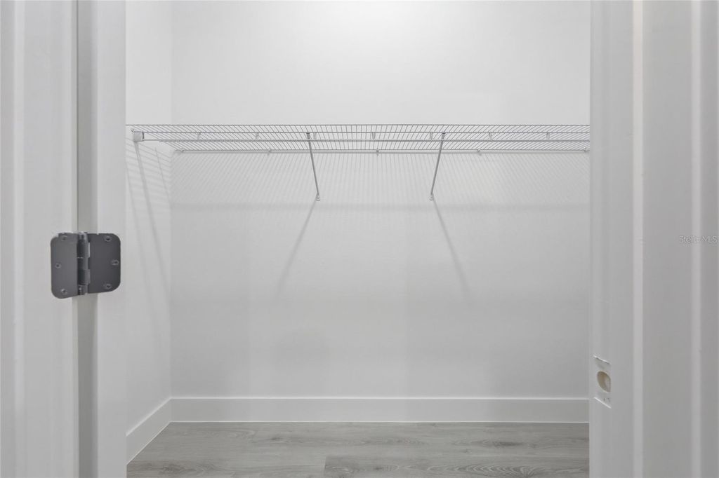 Image 25 of property listing at 13975 SW 27TH COURT ROAD, Ocala, FL 34473