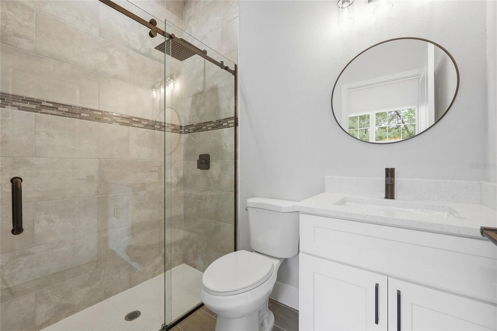 Image 27 of property listing at 13975 SW 27TH COURT ROAD, Ocala, FL 34473