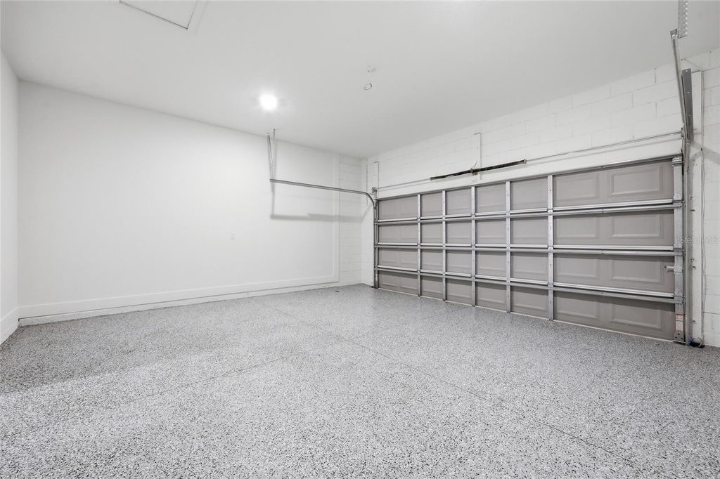 Image 35 of property listing at 13975 SW 27TH COURT ROAD, Ocala, FL 34473