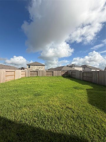 10418 Birds Nest Dr, Beasley, TX 77417