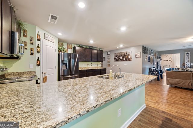 94 Galway Lane, Hampton, GA 30228