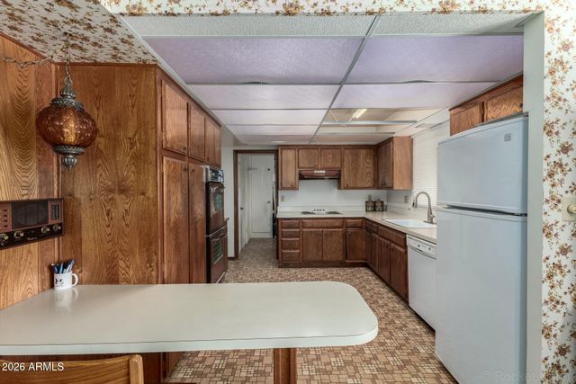 1319 W LAWRENCE Lane, Phoenix, AZ 85021