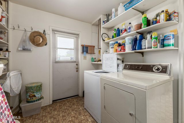 1319 W LAWRENCE Lane, Phoenix, AZ 85021