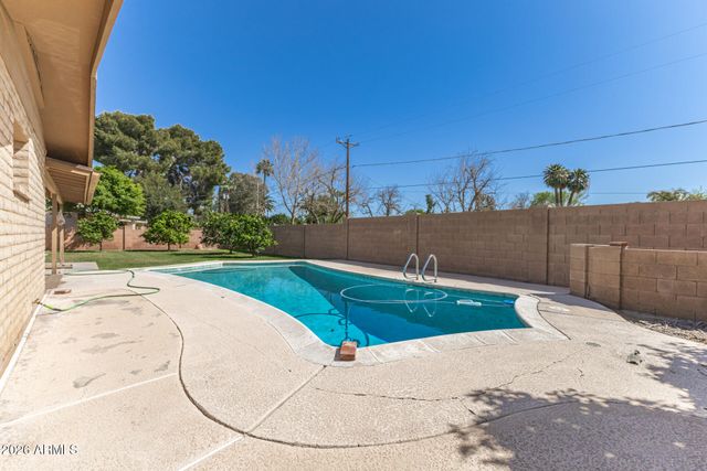 1319 W LAWRENCE Lane, Phoenix, AZ 85021