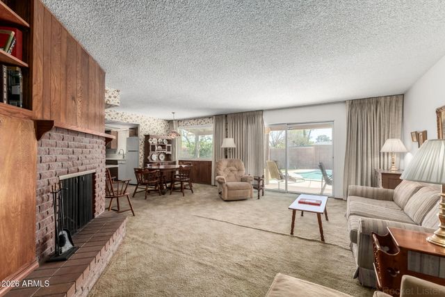 1319 W LAWRENCE Lane, Phoenix, AZ 85021