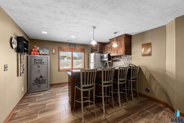 1516 S Kinderhook Ave Avenue, Sioux Falls, SD 57106