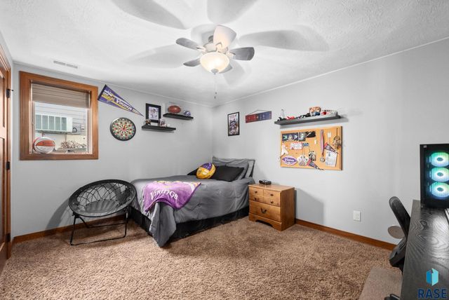 1516 S Kinderhook Ave Avenue, Sioux Falls, SD 57106