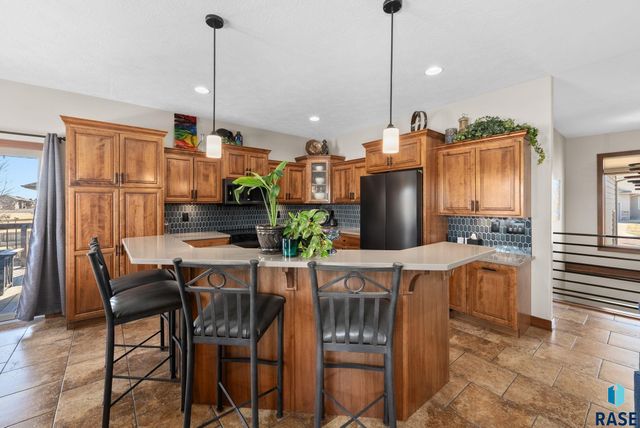 1516 S Kinderhook Ave Avenue, Sioux Falls, SD 57106