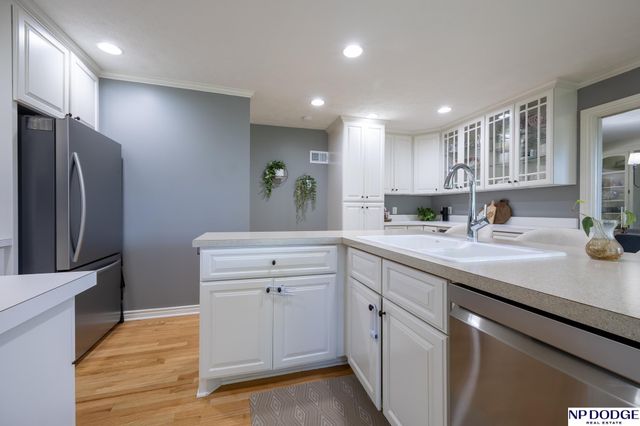 6720 Rexford Drive, Lincoln, NE 68506