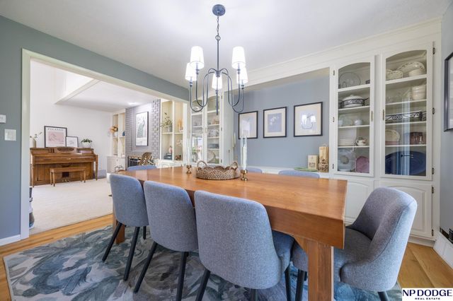 6720 Rexford Drive, Lincoln, NE 68506