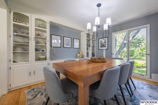 6720 Rexford Drive, Lincoln, NE 68506