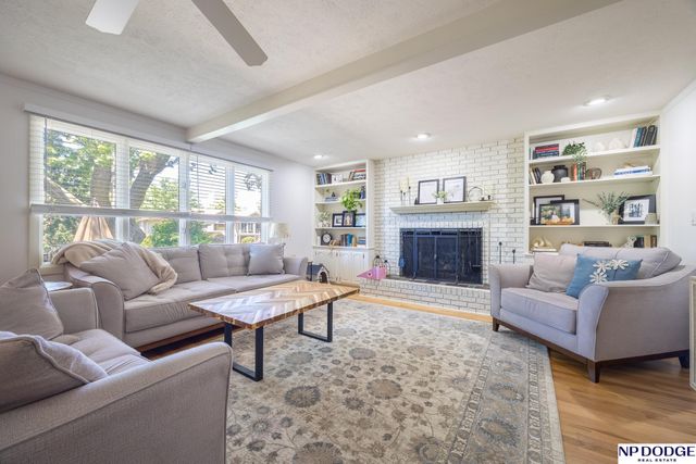 6720 Rexford Drive, Lincoln, NE 68506
