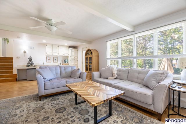 6720 Rexford Drive, Lincoln, NE 68506