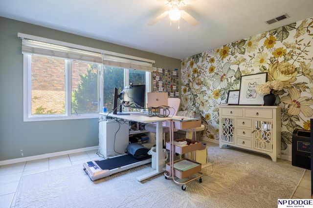 6720 Rexford Drive, Lincoln, NE 68506