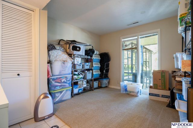 6720 Rexford Drive, Lincoln, NE 68506