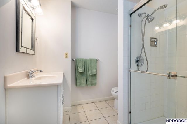 6720 Rexford Drive, Lincoln, NE 68506
