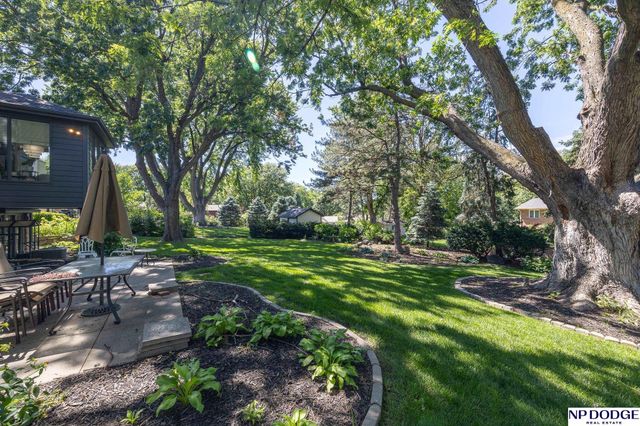 6720 Rexford Drive, Lincoln, NE 68506