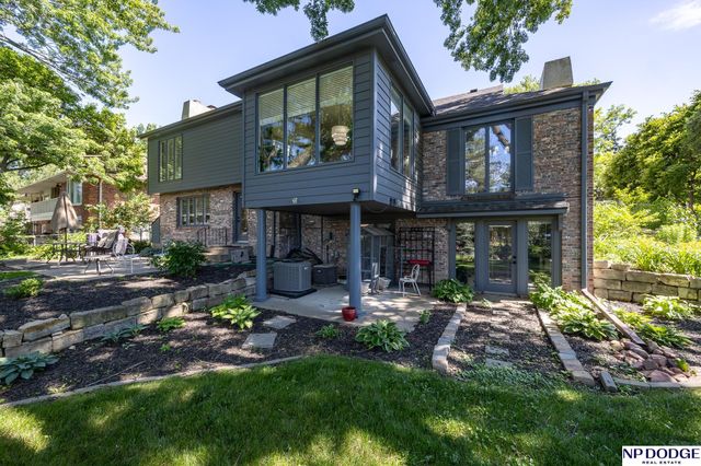 6720 Rexford Drive, Lincoln, NE 68506