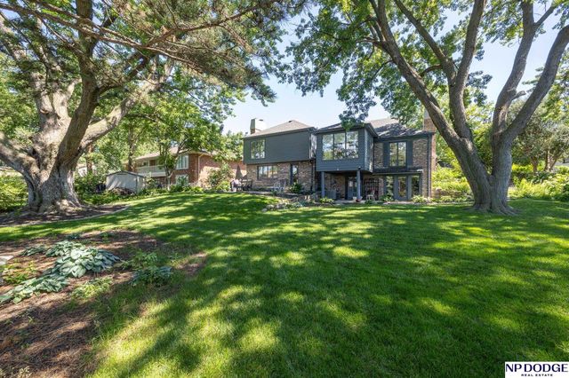 6720 Rexford Drive, Lincoln, NE 68506