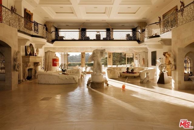 12300 Mulholland, Beverly Hills, CA 90210