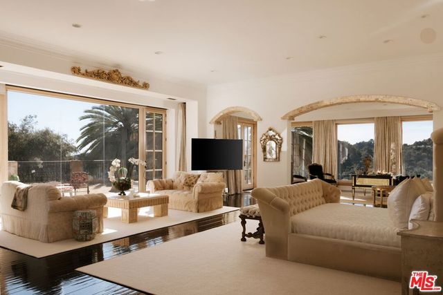 12300 Mulholland, Beverly Hills, CA 90210