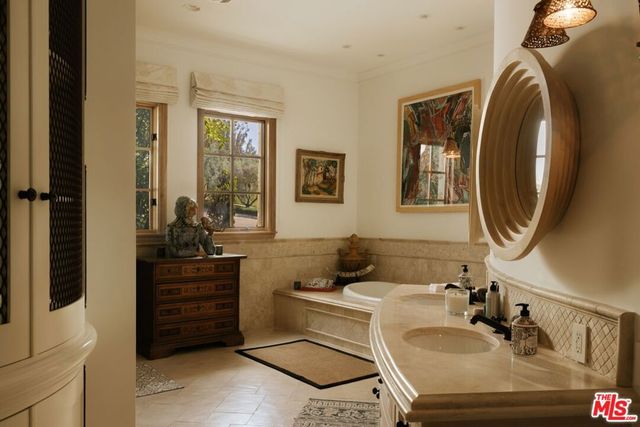 12300 Mulholland, Beverly Hills, CA 90210