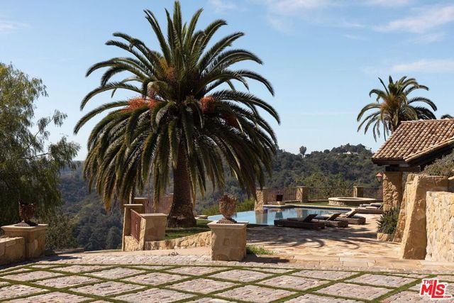 12300 Mulholland, Beverly Hills, CA 90210