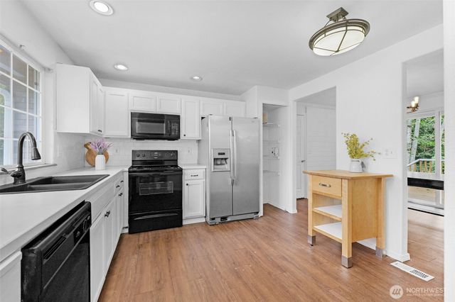 19503 82nd Street Ct E, Bonney Lake, WA 98391