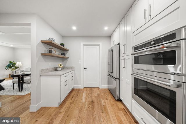 437 GLYNDON ST NE, Vienna, VA 22180