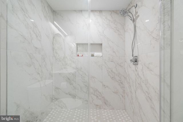 437 GLYNDON ST NE, Vienna, VA 22180