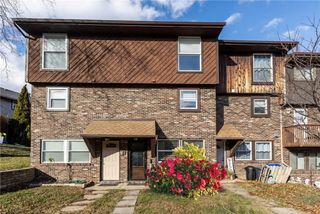 202 Bayberry Ln, Imperial, PA 15126
