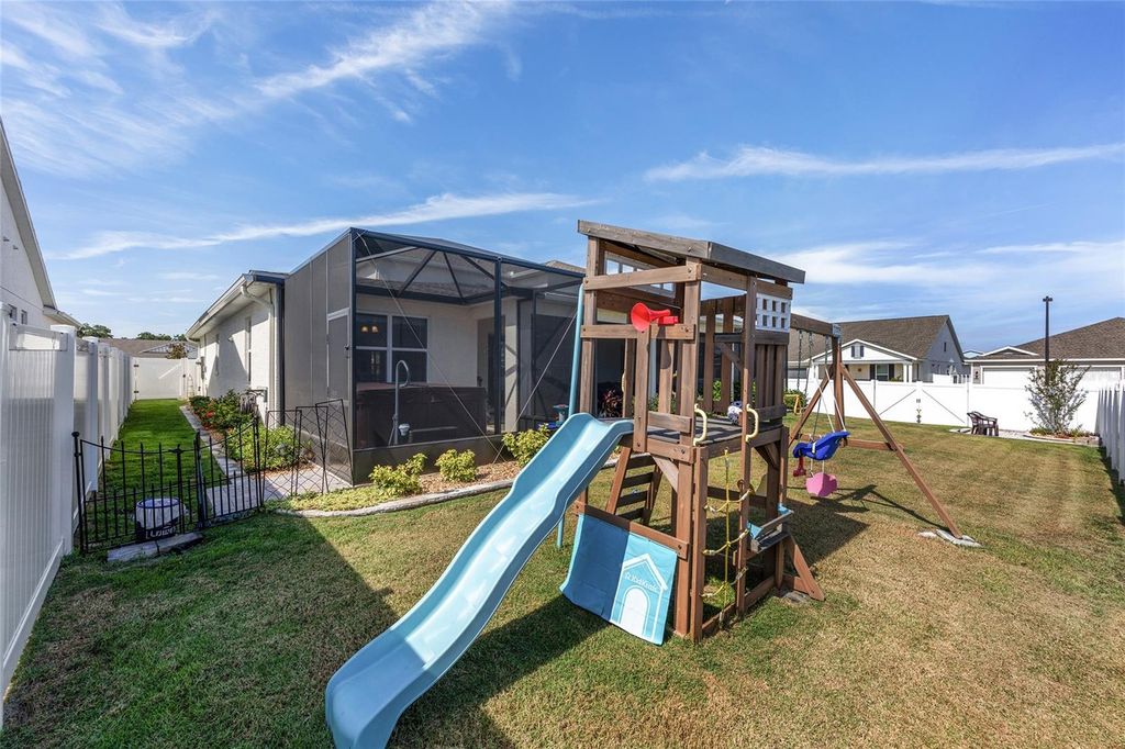 Image 60 of property listing at 7208 SW 65TH PLACE ROAD, Ocala, FL 34474