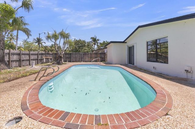 100 NE 26th Court, Pompano Beach, FL 33064