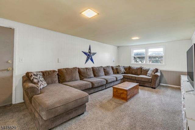 280 Metape Cir, Bound Brook Boro, NJ 08805