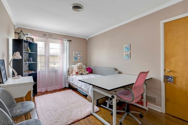 280 Metape Cir, Bound Brook Boro, NJ 08805