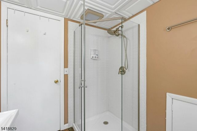 280 Metape Cir, Bound Brook Boro, NJ 08805