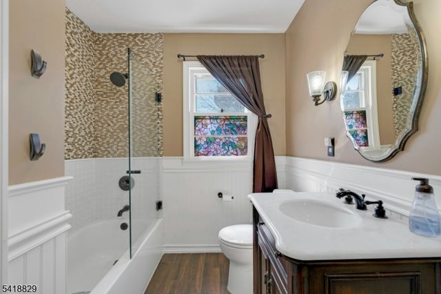 280 Metape Cir, Bound Brook Boro, NJ 08805