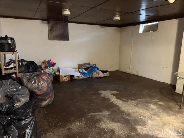 1053 N Elmer Street, South Bend, IN 46628