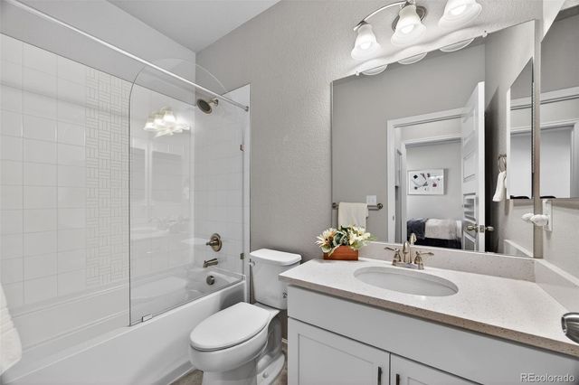 27200 E Davies Place, Aurora, CO 80016