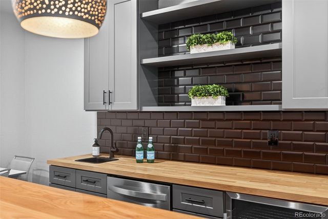 27200 E Davies Place, Aurora, CO 80016