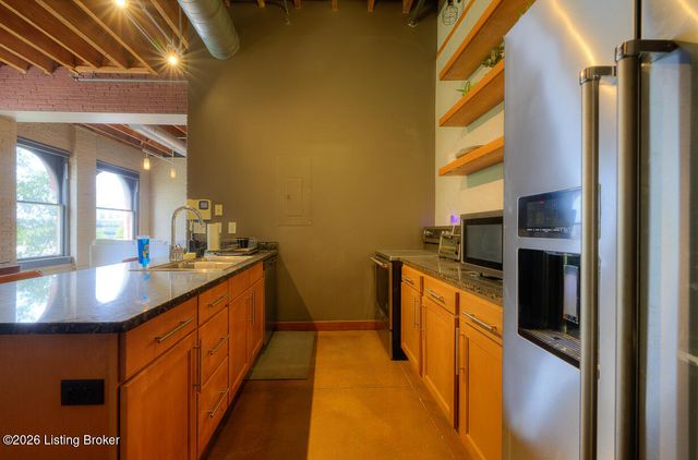 309 E Market St 313, Louisville, KY 40202