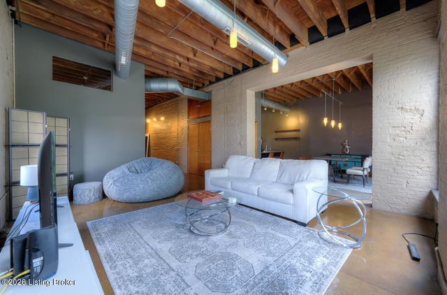 309 E Market St 313, Louisville, KY 40202