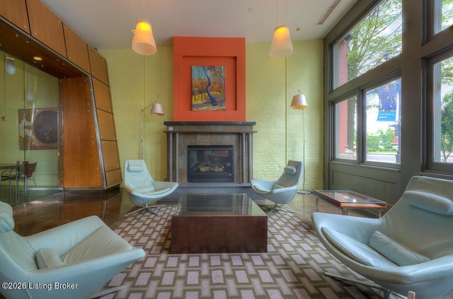 309 E Market St 313, Louisville, KY 40202