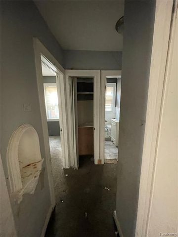 15730 Ohio Street, Detroit, MI 48238