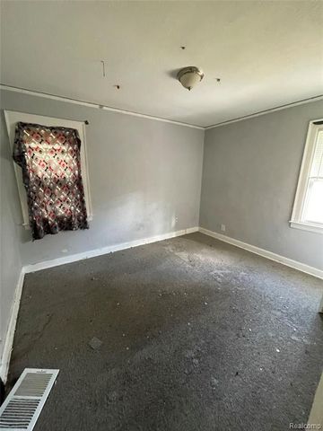 15730 Ohio Street, Detroit, MI 48238