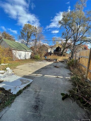 15730 Ohio Street, Detroit, MI 48238