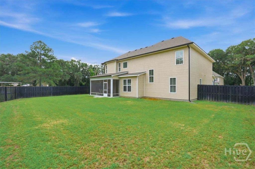 Image 8 of property listing at 46 Oakmont Drive, Guyton, GA 31312