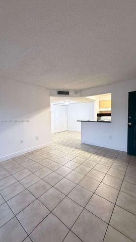 7100 NW 179th St 205, Hialeah, FL 33015